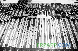 漁具店里的釣竿琳瑯滿目，釣友時(shí)常會(huì)挑花眼。