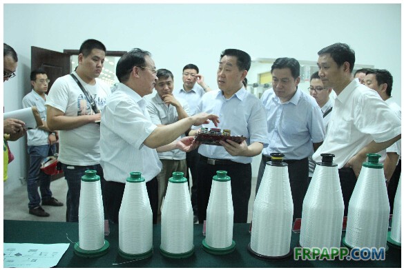 河南省委常委、政法委書記劉滿倉蒞臨林州光遠新材料視察工作-復合材料應(yīng)用網(wǎng)FRPAPP.COM